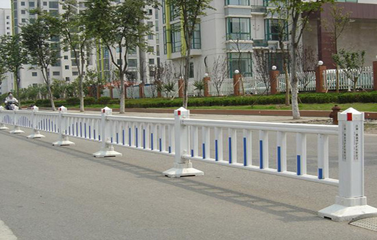 道路<a href=http://m.sdjuly.com target=_blank class=infotextkey>圍欄</a>