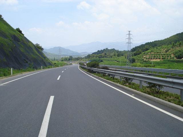 川森道路防護護欄